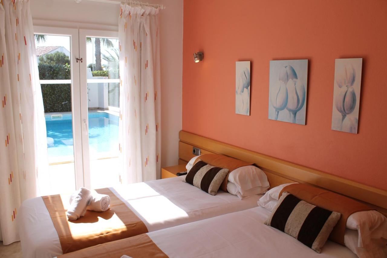 Villa Betty Cala'N Blanes  Exterior photo